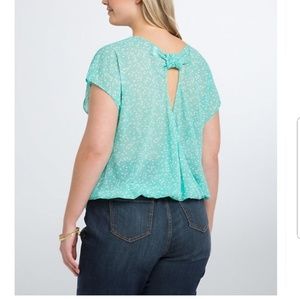 Torrid chiffon seafoam blue bow back shirt